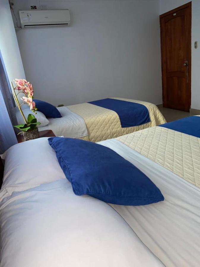 Hotel Del Pacifico Santo Domingo de los Colorados Esterno foto